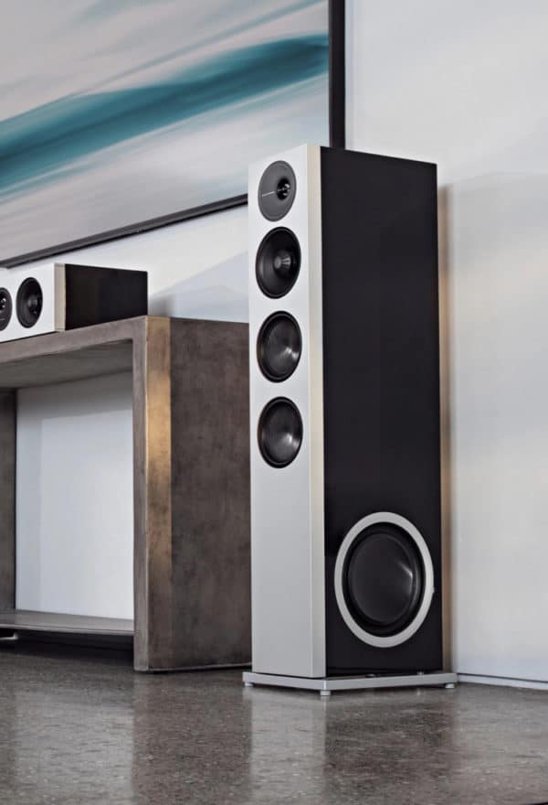 Definitive Technology Demand D15
