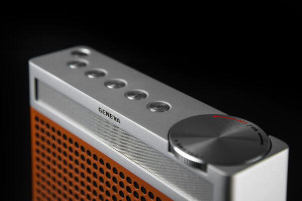 Geneva Sound Touring S+ Radio Aktiva Bluetoothhögtalare