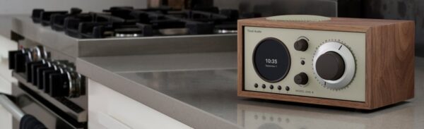 Tivoli Audio Model One+ Aktiva Bluetoothhögtalare