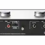 RIAA förstärkare Pro-Ject MC Step Up Box S3. Baksida left/right input/output.