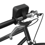 Bluetooth-högtalare Klipsch Austin fäst på cykelstyre