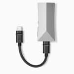 USB-driven DAC/hörlursförstärkare Astell & Kern USB HC4 med USB-sladd.