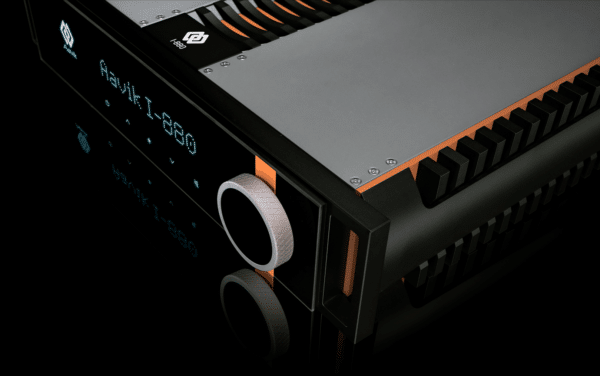 Aavik I-880