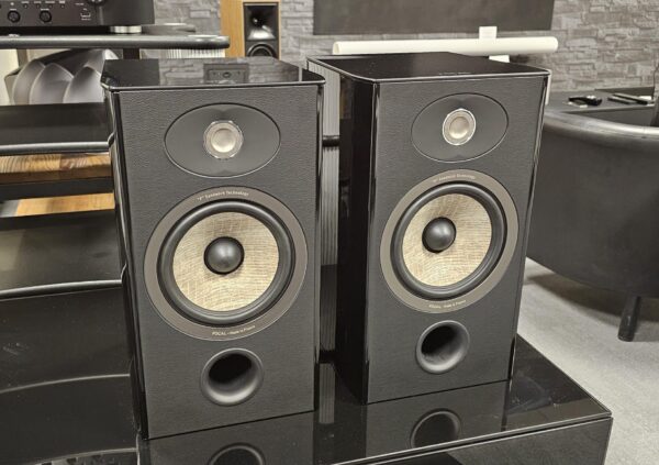 Focal Aria 906