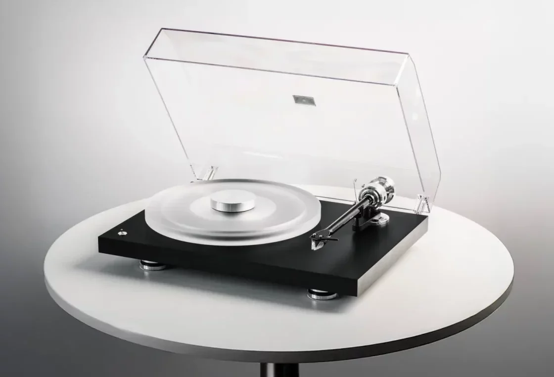 Pro-Ject Debut Reference 10 Pro-Ject Debut Reference 10
