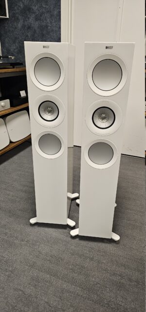 KEF R7 Meta