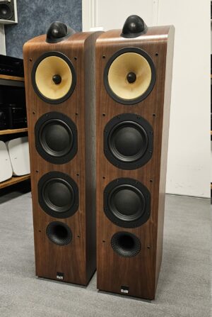 Bowers & Wilkins 703