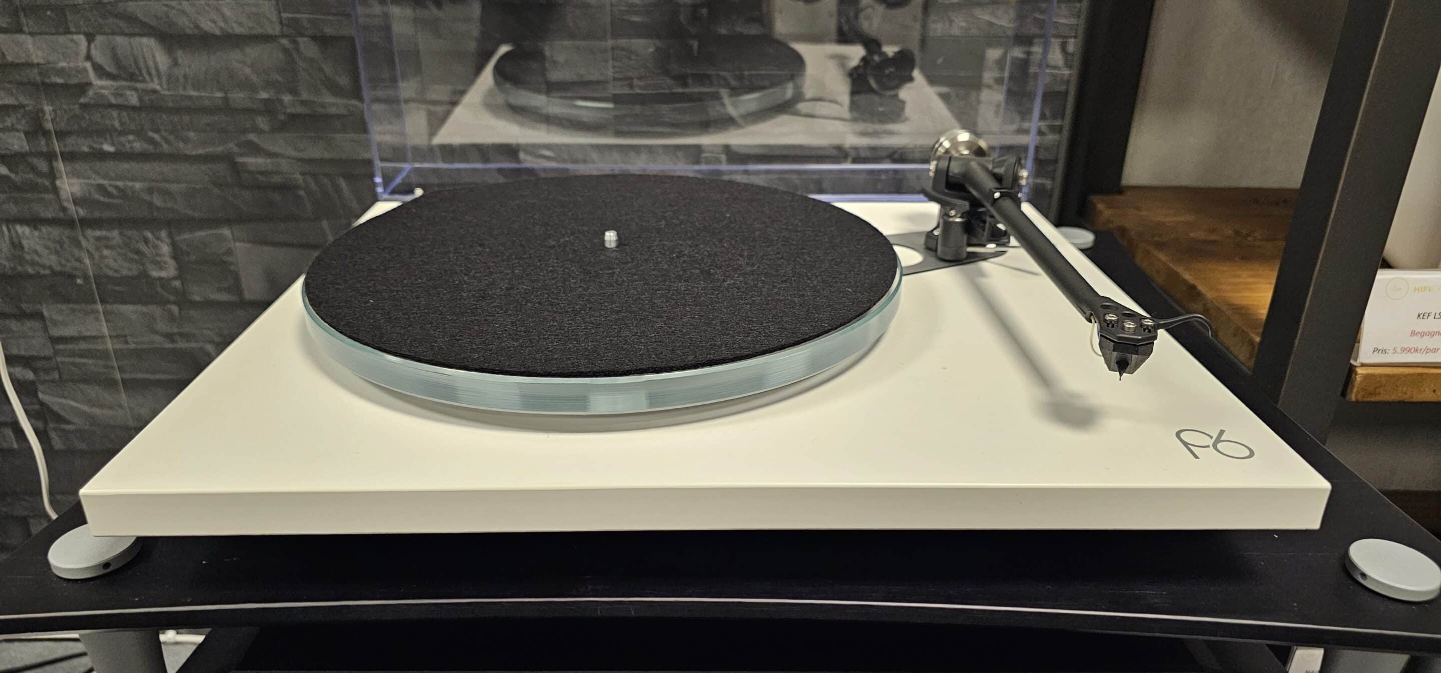 Rega Planar 6 med ND7 MM pickup Rega Planar 6 med ND7 MM pickup - Bild 4